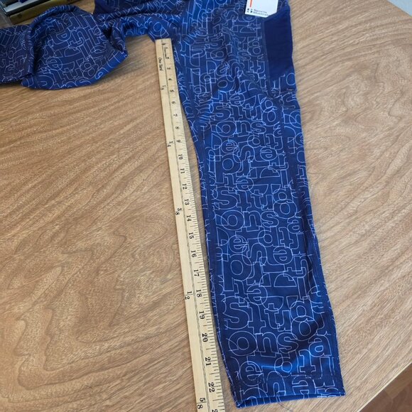 Russell Athletic Womens Short Sleeve Tee Sports Illustrated Leggings Blue Medium - Picture 14 of 15